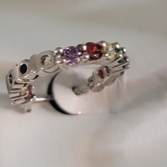 Sterling Silver hoop earrings - Picture 5 of 5